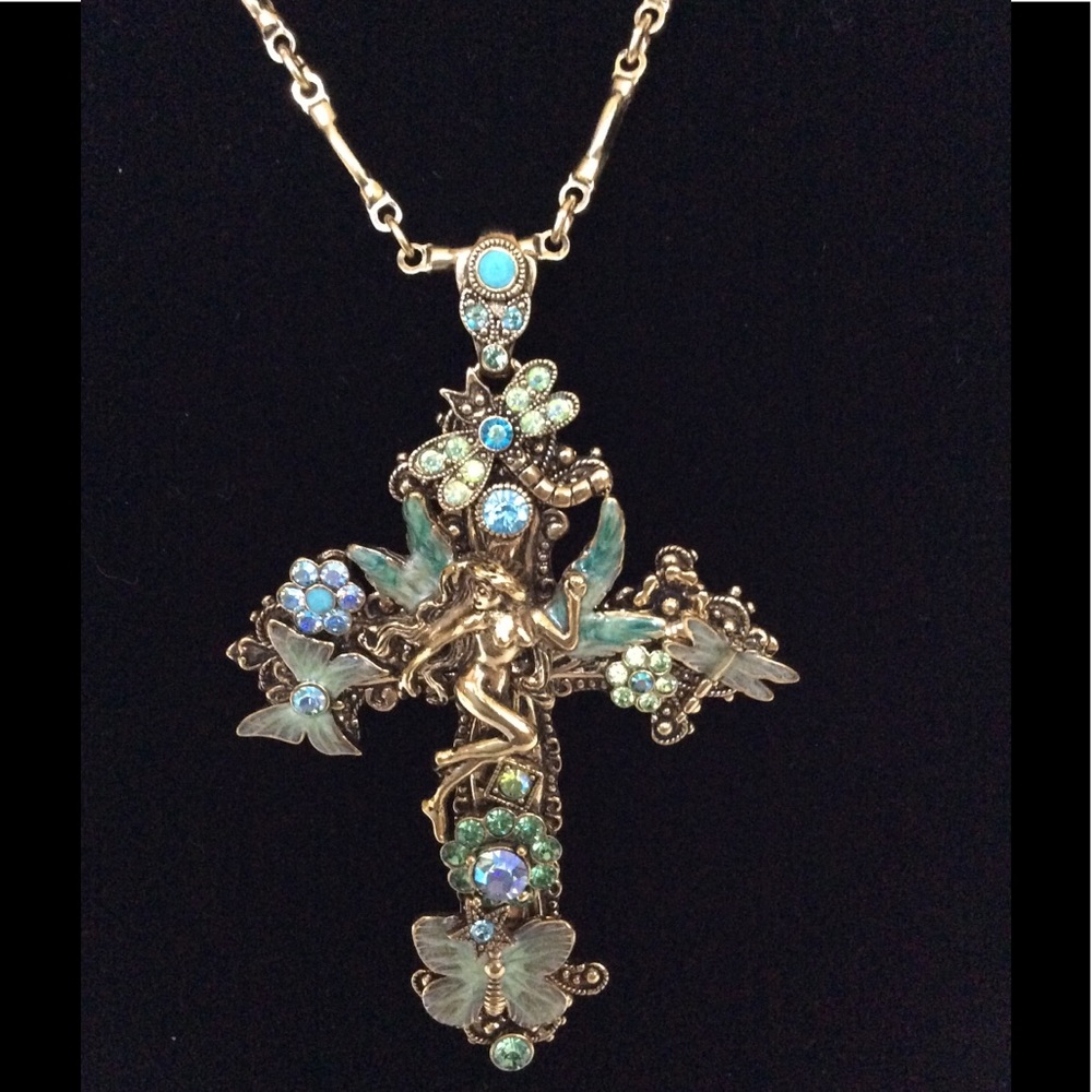 Kirks Folly necklace